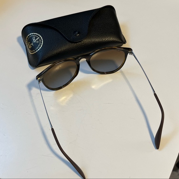 Ray-Ban Erika Polarized Sunglasses - Picture 5 of 7
